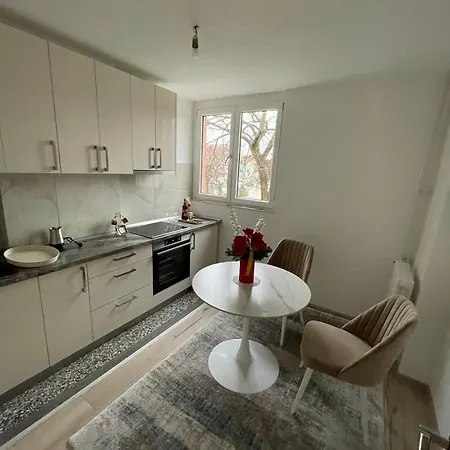 Lägenhet Lux Apartman *